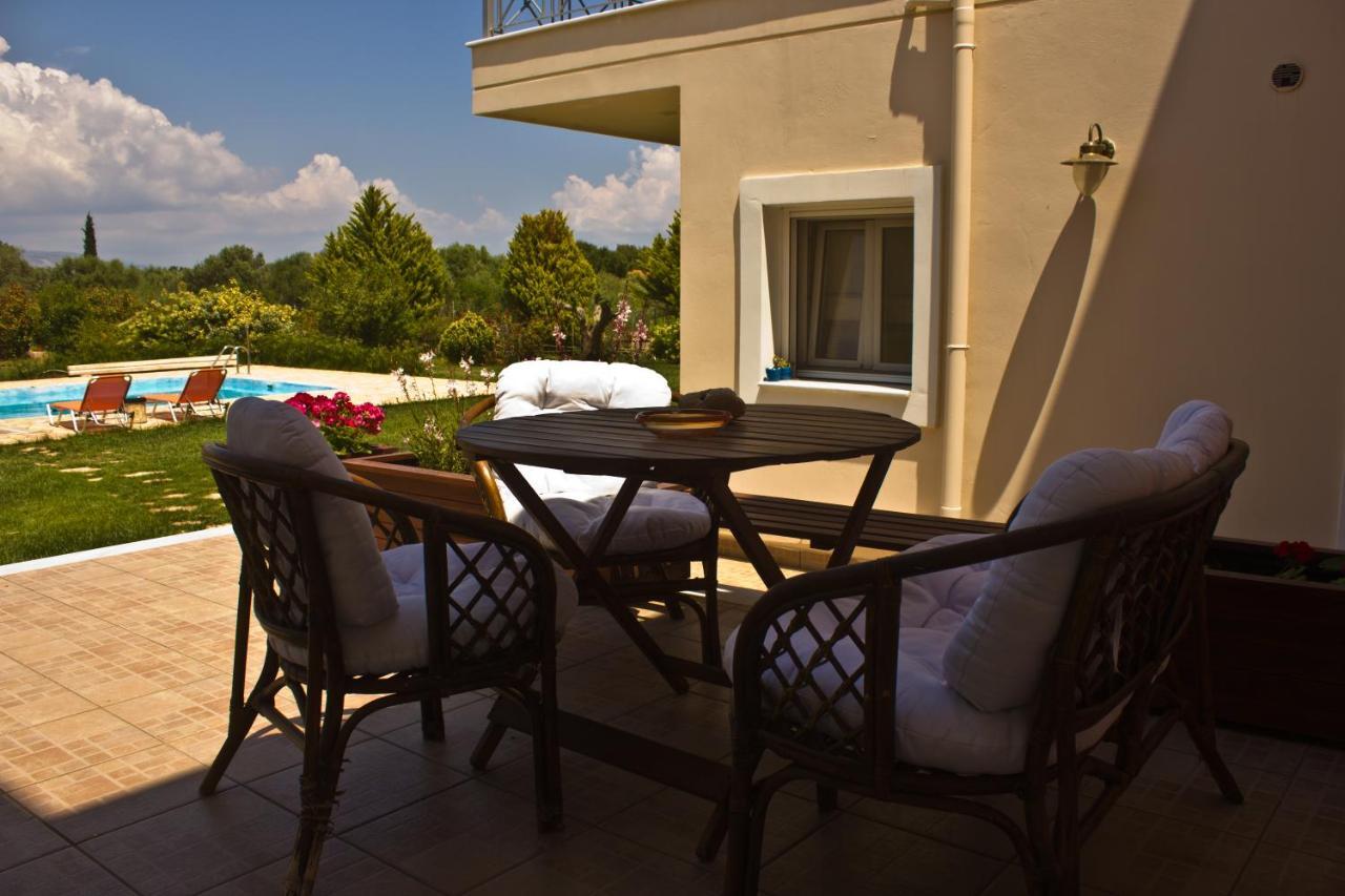 Brina'S Luxury Apartments Agioi Apostoloi  Exterior foto